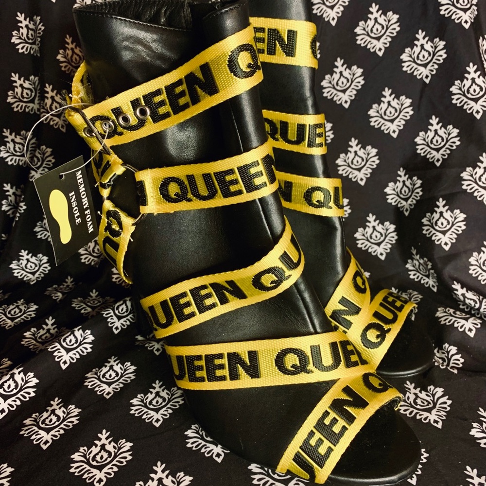Queen Booties